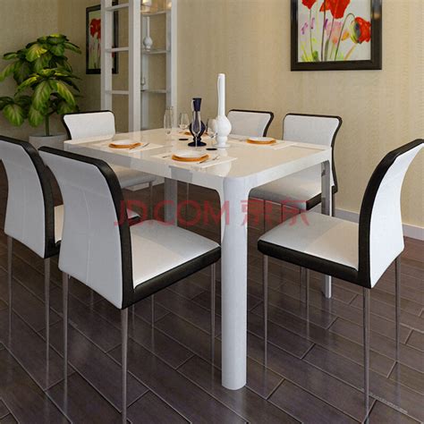 餐桌钢化玻璃实木哪种牌子比较好 餐桌钢化磨砂玻璃实木腿价格