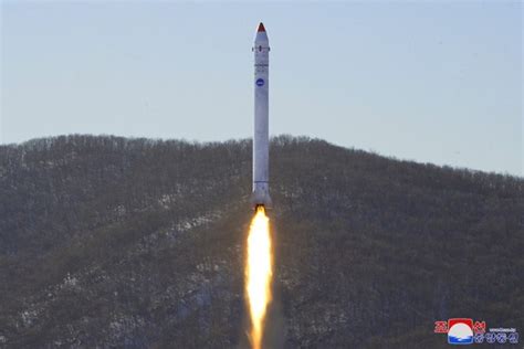 朝鲜宣布进行侦察卫星开发的重大试验