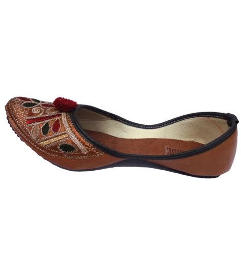 Oxhide Embroidered Leather Jutti