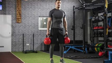 Farmer's walk workout: Concept and health benefits