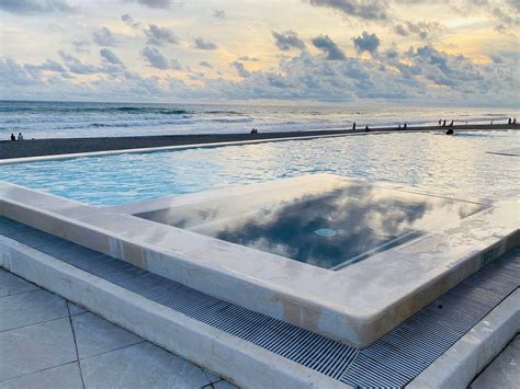 SUNDOWNERS BEACH VILLAS (Botolan) - Villa Reviews & Photos - Tripadvisor