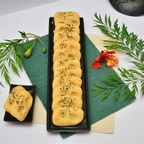 Mawa Peda - 300gm- Traditional Sweet from Lalchand Pedawala – SweeDesi