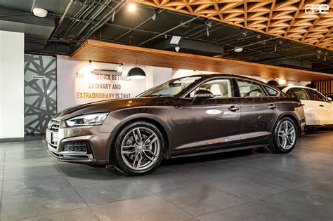 10 Luxury Cars With Best Sound Systems