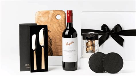 Unique Corporate Gifts For Valued Business Partners – MRQOI