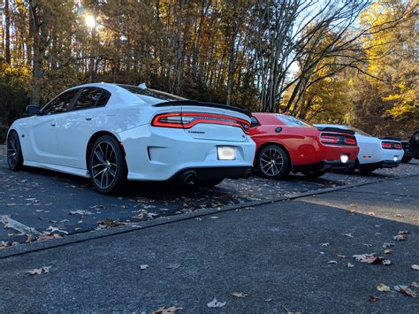A Few Scat Packs at the Tail of the Dragon. : r/Dodge