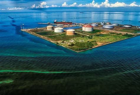 US Control Over Venezuela's Oil: Geopolitical and Climate Implications