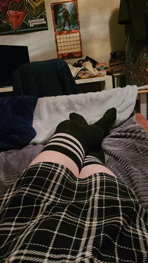 Bored :p (dms open bc boredom) : r/TeenFemboysUK