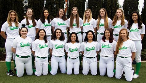 Club Softball | University of Oregon