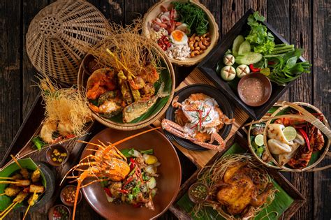 曼谷米其林推荐餐厅SUPANNIGA EATING ROOM，超欢迎的正宗泰式菜-泰游趣