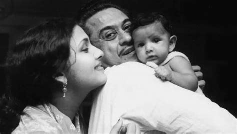 Kishore Kumar had done four marriages, one Muslim was made for one and ...