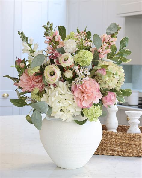 Spring Flower Arrangements 的图像结果