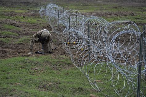 Beaver Battalion Reduces Obstacles | Article | The United States Army