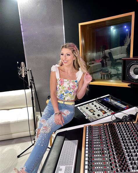 Ariel Rose lanza su nuevo sencillo “Tonight contigo” con un sonido pop y ritmo latino – Ernesto ...