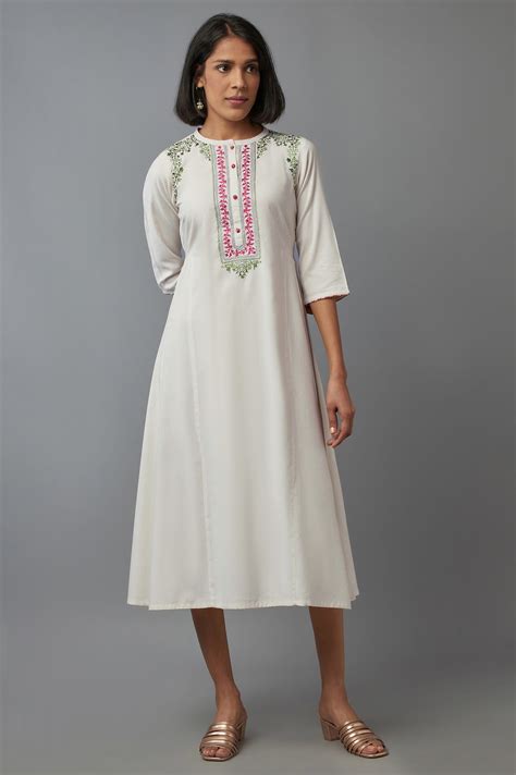 Buy Off White Thread Embroidery kurta Online for Woman | Shop for Aurelia
