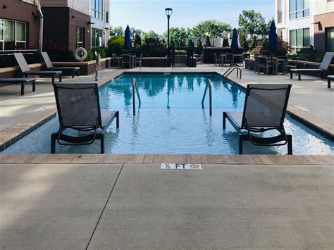 Links Apartments - Carolina Pools