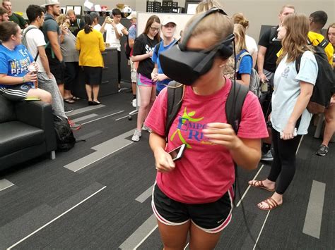 Colleges with Virtual Reality Program 的图像结果