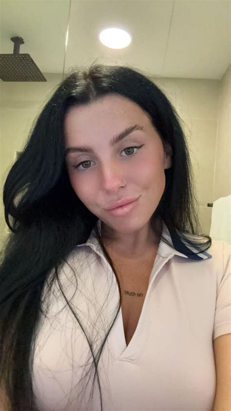 The only face you need to see today! : r/OnlyFaces