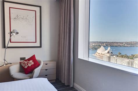 中国地产大亨出售悉尼豪宅 在3年前以5200万元买入 中国房地产公司青岛安泰信集团董事长王志军正在出售位于雪梨Point Piper的 ...