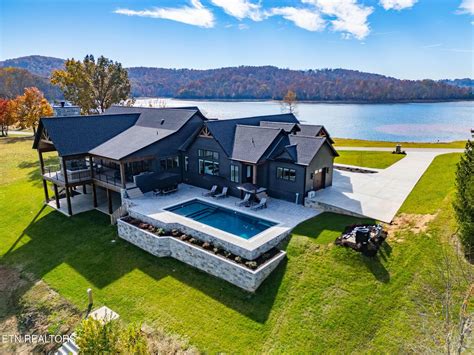 Homes for Sale in Norris TN | Lakefront Waterfront and Lake Access