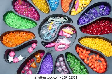 Kids Jewelry Making 的图像结果