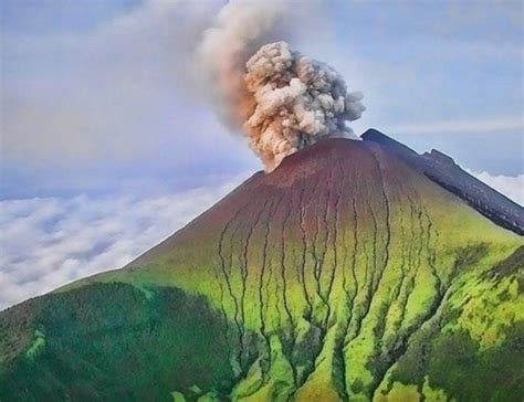 Volcanic earthquakes sa Mt. Kanlaon, pumalo sa 337 sa loob ng 24 oras ...