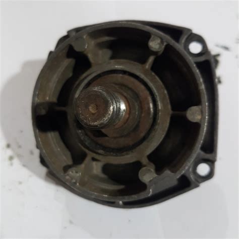 Jual spare part gerinda bosch 7 inchi gws 20-180(ger+as+ger bok) - Kota ...