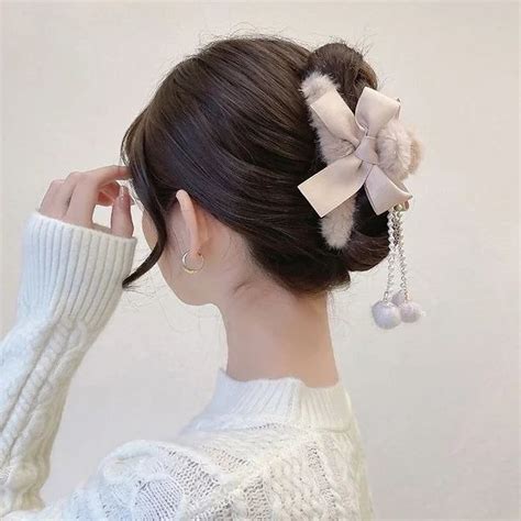 Snow Fur Claw Clip – Suntala Press