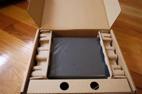 Google Chrome notebook unboxing photos and first impressions - Ars Technica