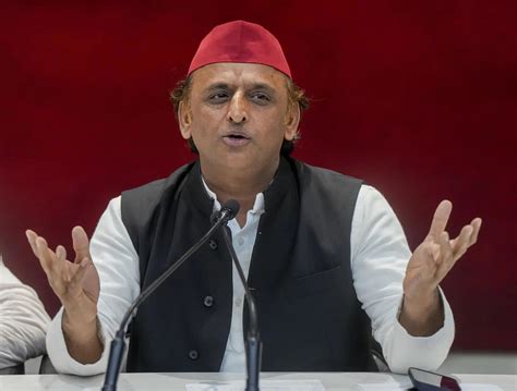 BJP govt's two achievements are 'Pakora' and 'Bhagoda': Akhilesh Yadav ...