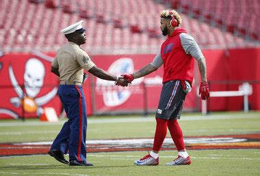 WATCH: Giants' Odell Beckham Jr. punches Gatorade container after ...
