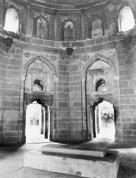 Collections-Virtual Museum of Images and Sounds