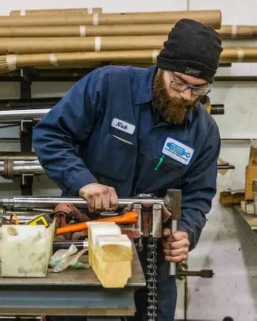 Backhoe Repairbackhoe Restore 的图像结果