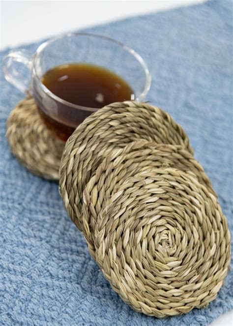 Get Handmade Sabai Grass round Table Mat set of 4 (Natural) at ₹ 1350 ...