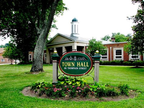 Ashland Funeral Homes, funeral services & flowers in Virginia