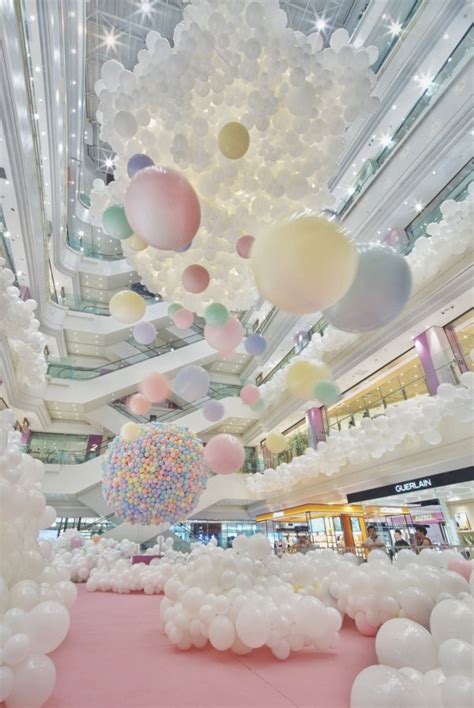 哈尔滨远大购物中心告白气球场景美陈