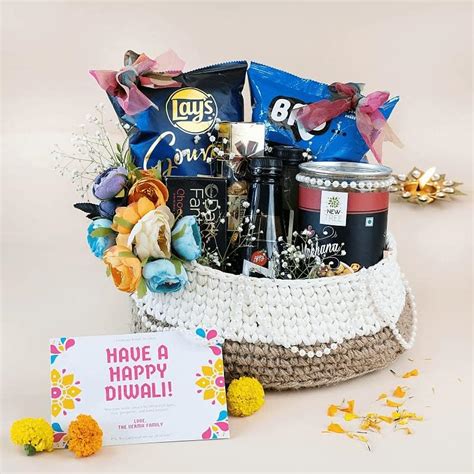 Giftcarnation BRB Muching Diwali Gift Basket – Gourmet Food & Diwali ...