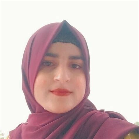 Madiha - Biology teacher - ₹444/h