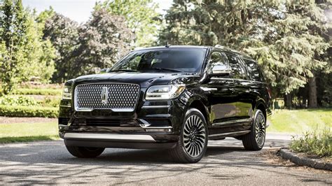 Lincoln reveals 2018 Navigator L in Black Label 'Destination' trim