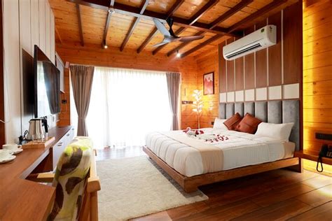 WOODEN ECR SEA RESORT (Marakkanam) - Resort Reviews, Photos, Rate ...