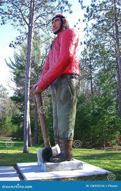 Paul Bunyan Statue, Ossineke, Michigan Editorial Stock Image - Image of ...