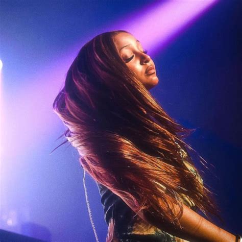 Musica: 17 ideias de PinkPantheress para salvar hoje | cantores, doja ...