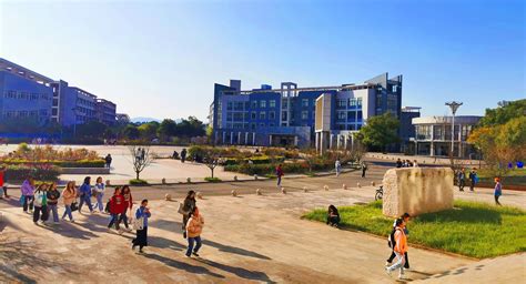 兴义民族师范学院举行2021年新生开学典礼 喜迎4067名新生