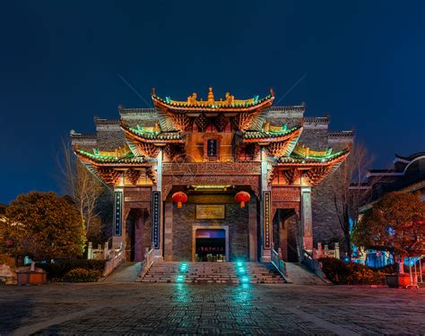 湖北武汉汉口里标志性建筑夜景高清图片下载-正版图片500846729-摄图网