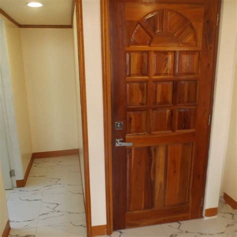 ISLAND PALMS HOTEL & RESTAURANT (Kolonia) - Specialty Hotel Reviews ...