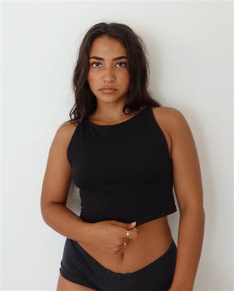 sienna mae gomez | au naturel | Instagram