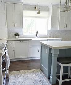 Carrara Marble Mosaic Tile Backsplash by Interior Design Ideas Home Bunch Interior Design Ideas Carrara Marble Mosaic Tile Backsplash
