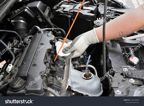 69 Honda Oil Change Images, Stock Photos & Vectors | Shutterstock