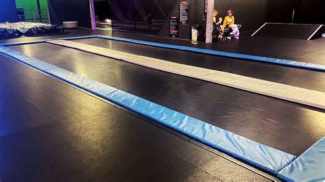 Thousand Oaks Zip Line | Sky Zone Trampoline Park