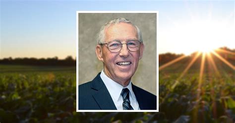 Obituary | Russell W. Stoller | DEN HERDER FUNERAL HOME, INC.