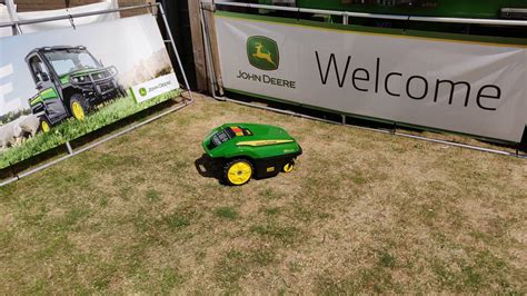 John Deere robot auto grass cutter at Great Yorkshire Show  
